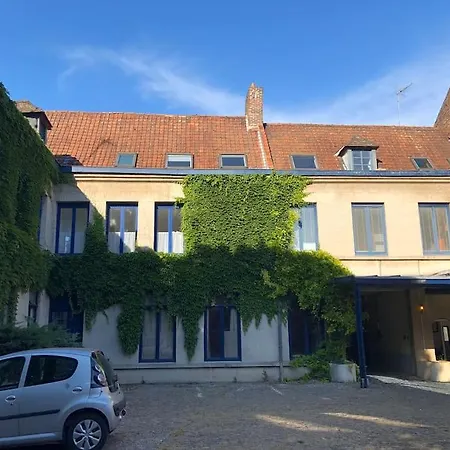 Au Coeur Du Vieux-lille : Lila